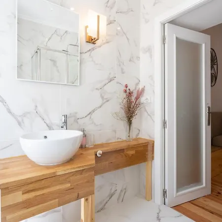 Sao Bento Cozy - By Lu Holidays * Lisbona