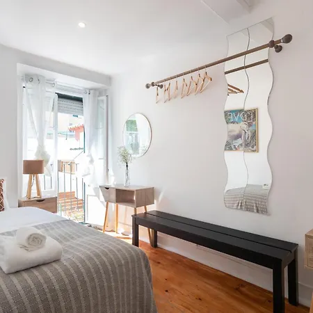 Sao Bento Cozy - By Lu Holidays * ליסבון